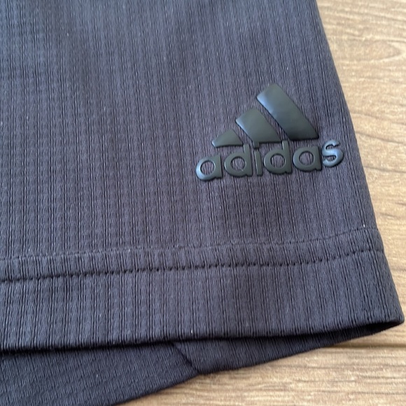 Adidas athletic shorts Youth M (11-12) - Picture 2 of 7